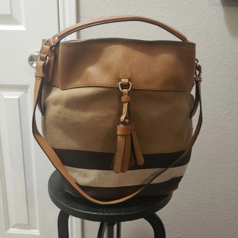 Burberry Ashby bucket bag